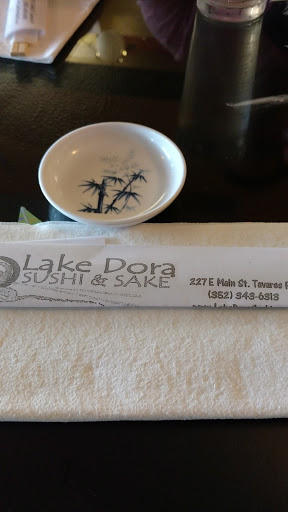 Sushi Restaurant «Lake Dora Sushi & Sake», reviews and photos, 227 E Main St, Tavares, FL 32778, USA