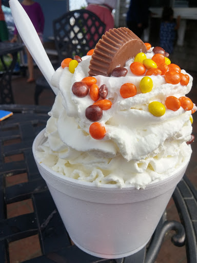 Ice Cream Shop «Dockside Ice Cream», reviews and photos, 1 Bridge St, South Dartmouth, MA 02748, USA