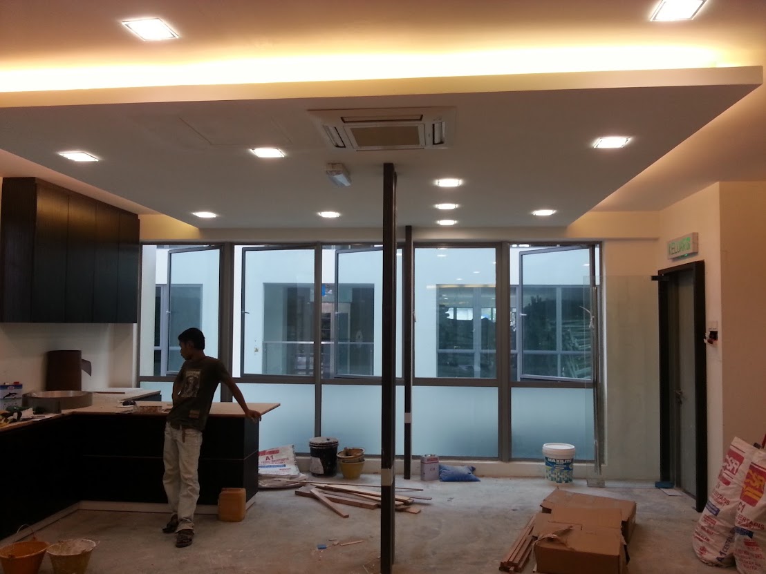 plaster ceiling with light drop