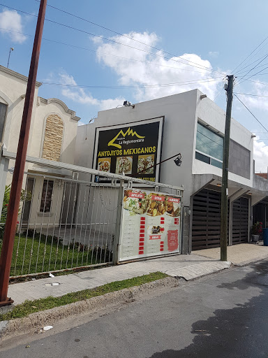 Cenaduria La Regiomontana, Calle 8 602, Unidad Obrera, Residencial Miraloma, 88710 Reynosa, Tamps., México, Restaurante de comida casera | TAMPS