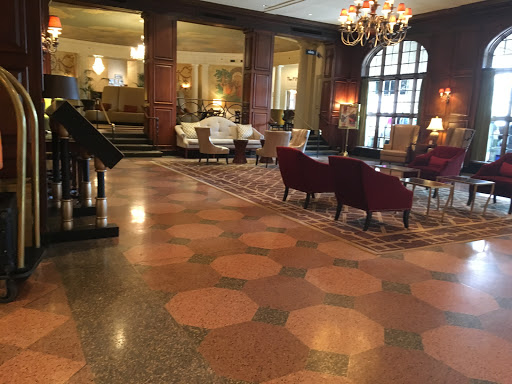 Hotel «The Hotel Roanoke & Conference Center, Curio Collection by Hilton», reviews and photos, 110 Shenandoah Ave NW, Roanoke, VA 24016, USA