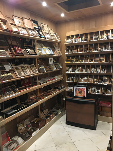 Cigar Shop «PAPA JUAN CIGAR ROOM», reviews and photos, 3456 Broadway Avenue, New York, NY 10031, USA
