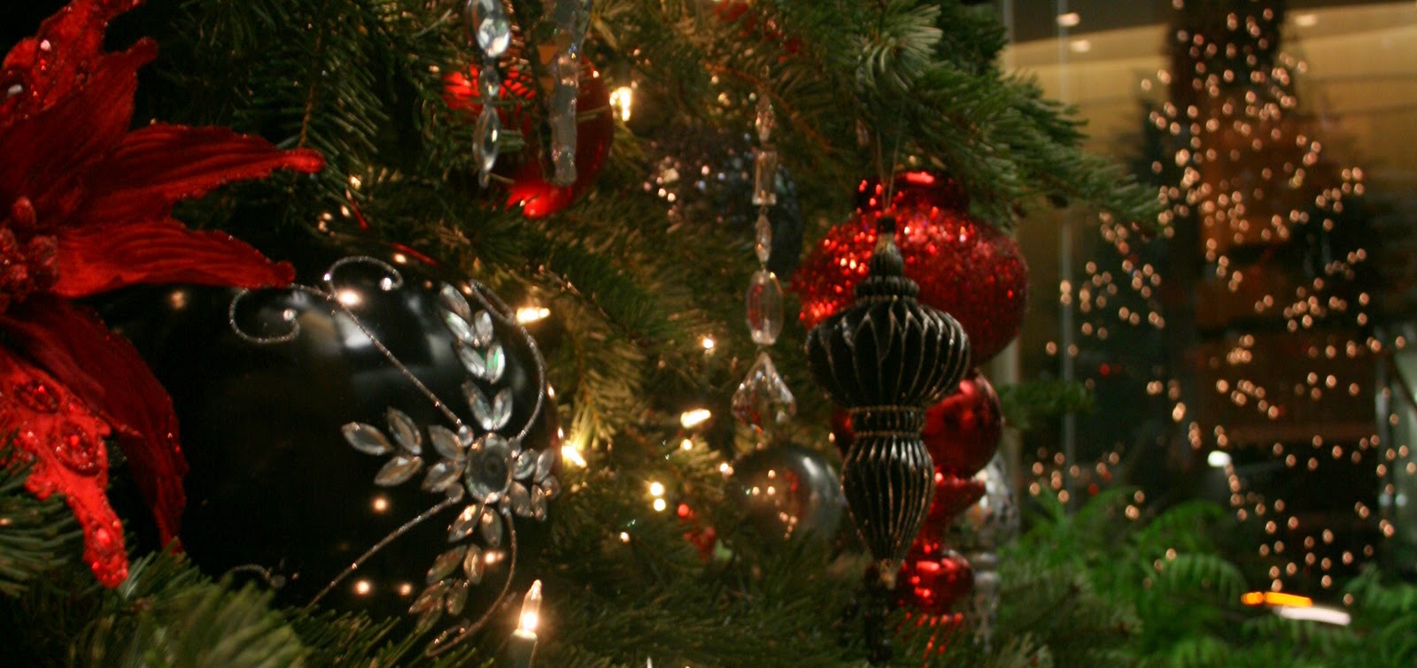 CHS Creative Productions: Red, Black & Silver Holiday Decorations~