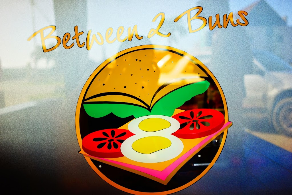 The perfect brunch at Bonaire is served at Between 2 Buns