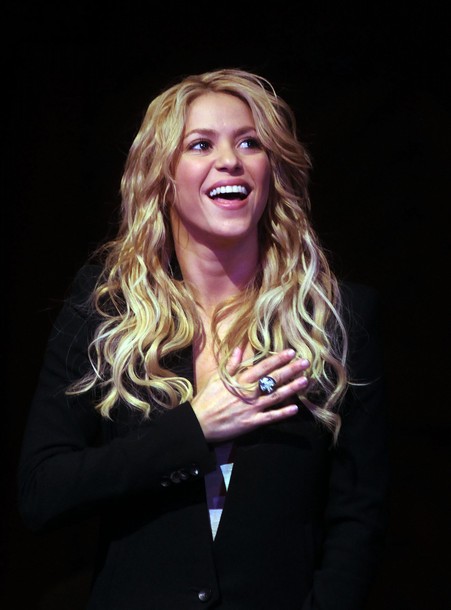 Shakira-Argentina: Más fotos de Shakira en la universidad de Harvard