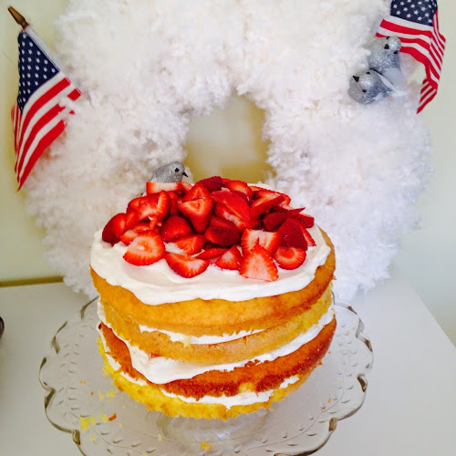 4th of July cake with strawberries