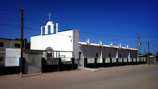San Judas Tadeo, Puebla 1709, Federal, 83489 San Luis Río Colorado, Son., México, Iglesia cristiana | SON