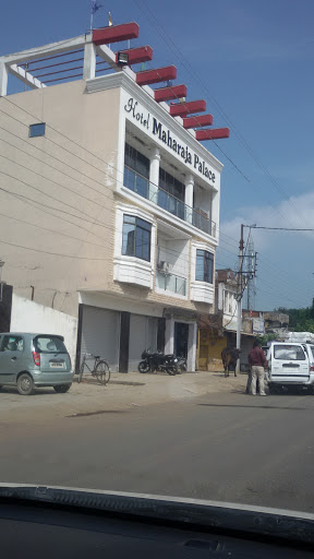 Hotel Maharaja Palace, Jabalpur Road, Choupra Khurd, Opposite Polytechnic collage, Damoh, Madhya Pradesh 470661, India, Indoor_accommodation, state MP