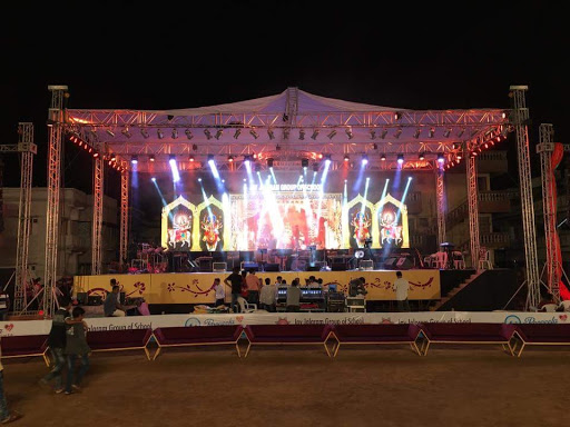 Vrundavn Garba Ground, Anand - Vallabh Vidhyanagar Rd, Shrinathji Park Society, Vallabh Vidhyanagar, Anand, Gujarat 388120, India, Fairground, state GJ