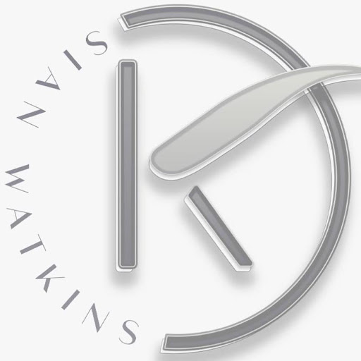 The Cosmetik Clinic logo