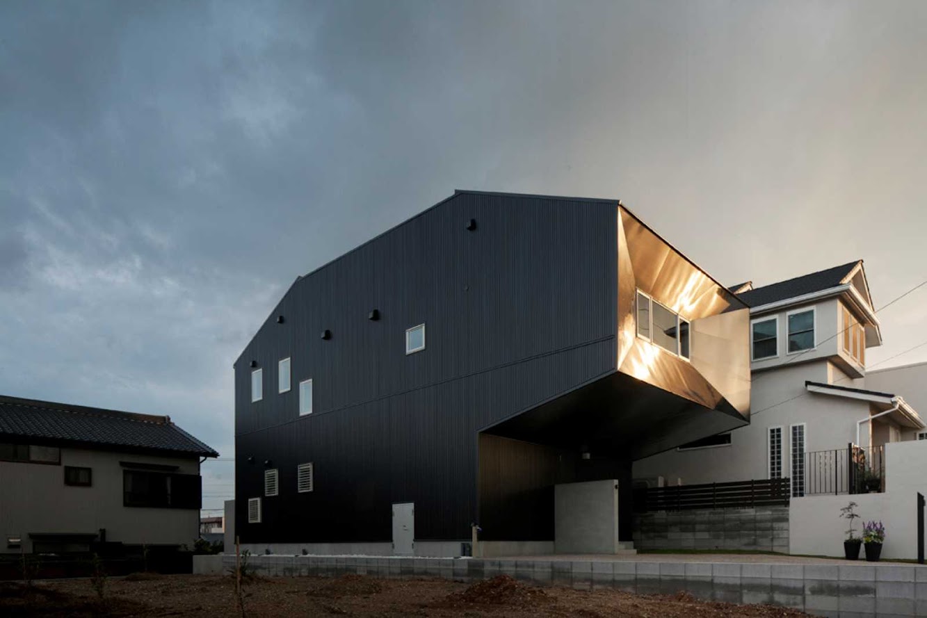 Nagoya, Prefettura di Aichi, Giappone: Hansha Reflection House by Studio Sklim