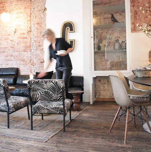 Côte Café & Interior