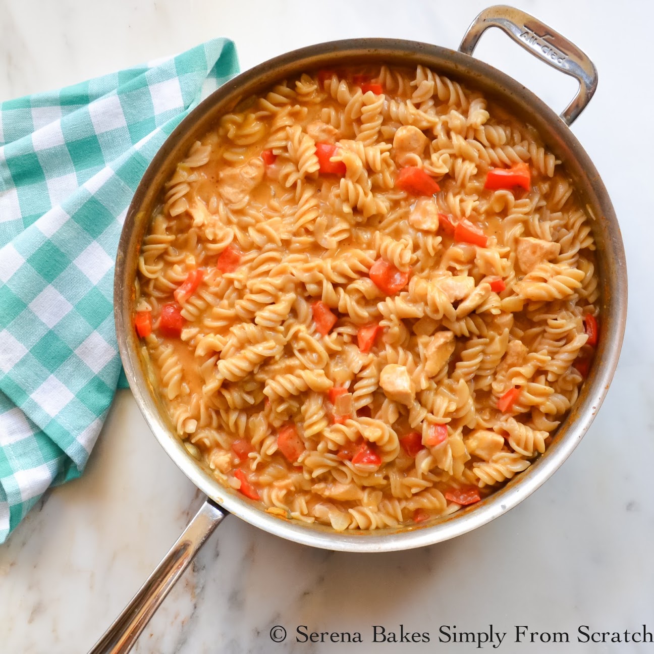 One Skillet Chicken Macaroni and Cheese with a Gluten Free Option