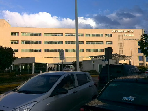 ISSEMYM Hospital Regional de Toluca, Calle Doctor Nicolás San Juan 15, Ex Rancho Cuauhtémoc, Delegación San Lorenzo Tepaltitlán, 50010 Toluca de Lerdo, MEX, México, Hospital | EDOMEX