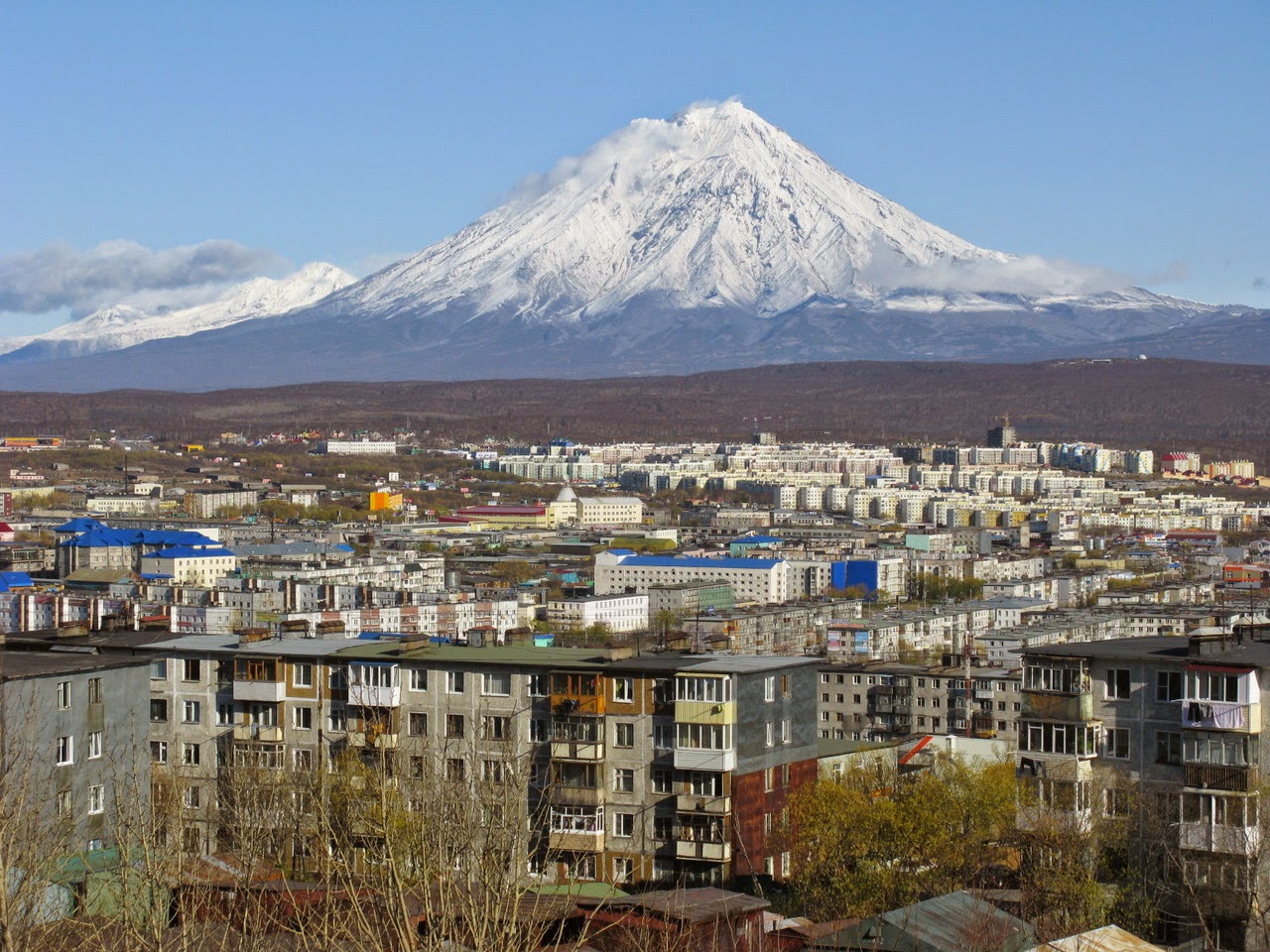 Петропавловск камчатский дежурный. Камчатка Петропавловск-Камчатский. Камчатка город Петропавловск. Петропавловск-Камчатский 2009. Петропавловск-Камчатский 2006.