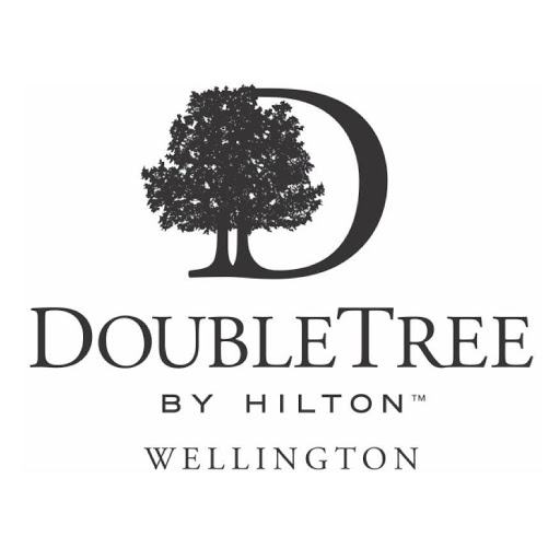 DoubleTree by Hilton Wellington logo