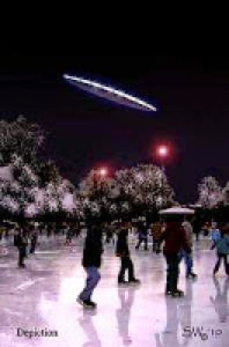 Cigar Shaped Ufo Observed Ice Skaters Cigar Shaped Ufo Observed Ice Skaters