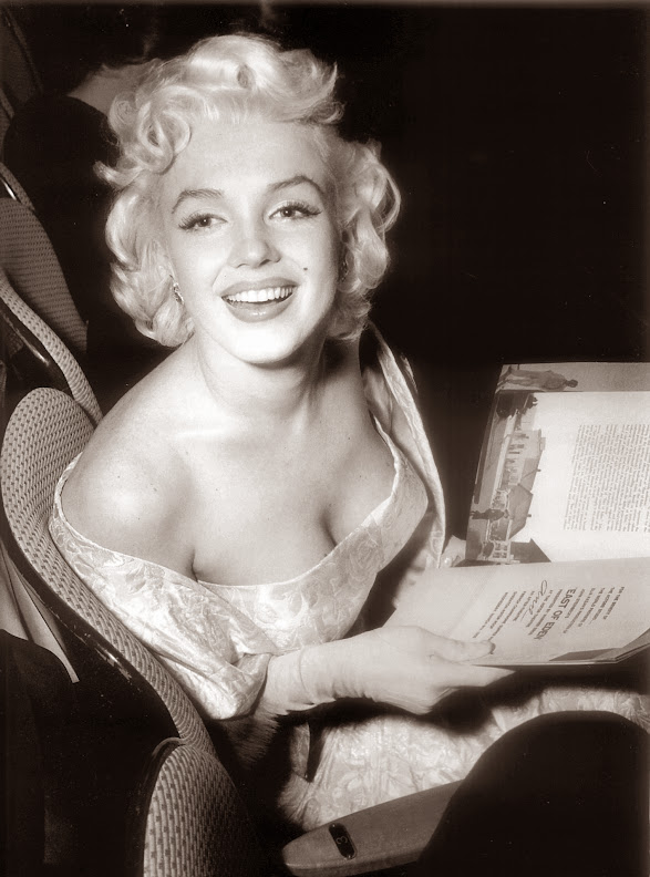 How To: Look like Marilyn Monroe