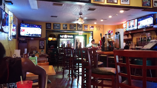Seafood Restaurant «Cooters Restaurant & Bar», reviews and photos, 423 Poinsettia Ave, Clearwater Beach, FL 33767, USA