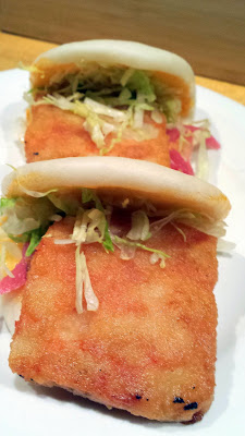 Momofuku Noodle Bar- Shrimp Buns with spicy mayo, pickled red onion, iceburg
