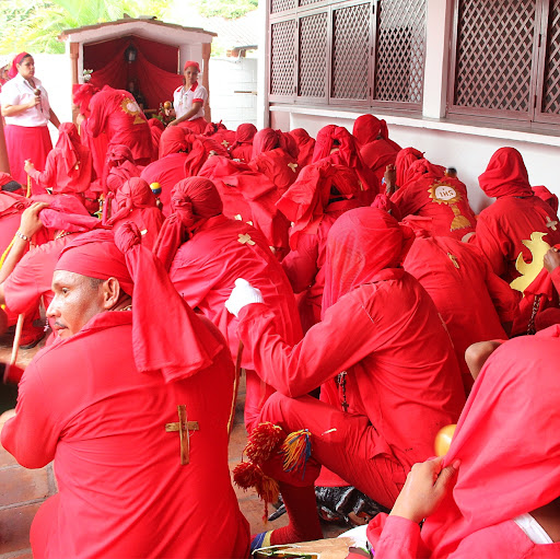 Diablos de Yare penitentes en el día de Corpus Christi en San Francisco de Yare, Municipio Bolivar, Miranda Venezuela