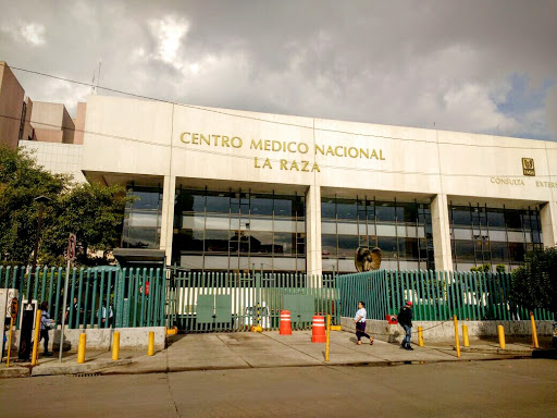 Centro Medico Nacional La Raza, Zaachila y Jacarandas s/n, La Raza, 02990 Ciudad de México, CDMX, México, Centro médico | Ciudad de México