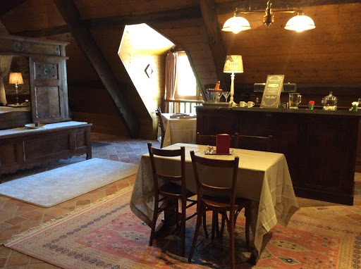 L'Hostellerie & Café Du Village (B&B Insolite - Pub)