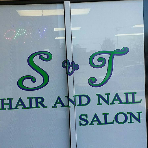 Steph's Hair Salon logo