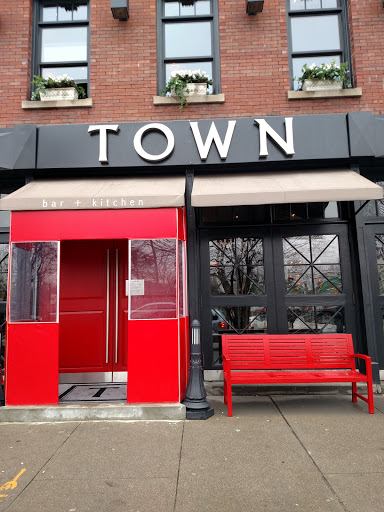 Bar «Town Bar + Kitchen», reviews and photos, 80 Elm St, Morristown, NJ 07960, USA
