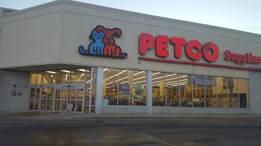 Pet Supply Store «Petco Animal Supplies», reviews and photos, 1049 S Willow St, Manchester, NH 03103, USA