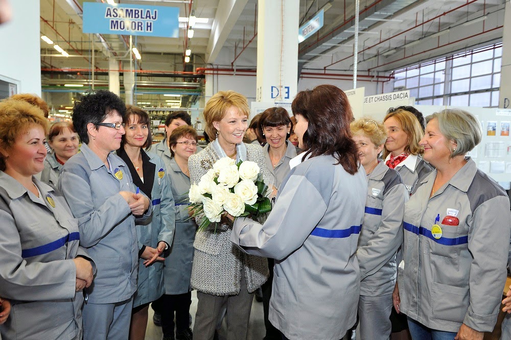 Principesa Margareta a României, în vizită la Uzinele Dacia Principesa Margareta a României, în vizită la Uzinele Dacia