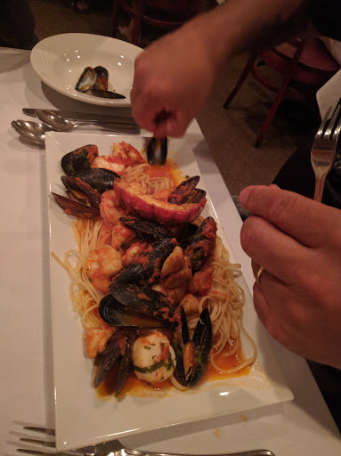 Continental Restaurant «Bisque Restaurant», reviews and photos, 2020 Long Beach Blvd, Ship Bottom, NJ 08008, USA