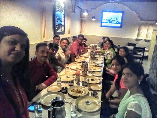 Elite Family Restaurant, Kmc Complex, Station Road, Jaipur Rd, Ajmer, Rajasthan 305001, India, Vegetarian_Restaurant, state RJ