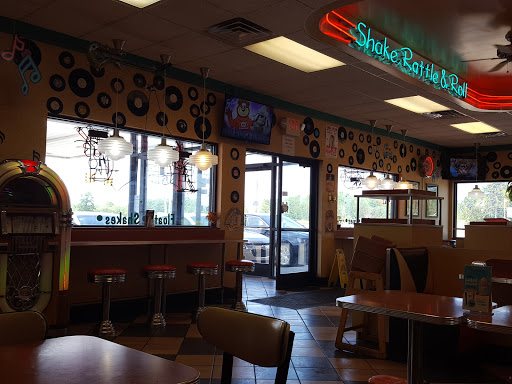 Fast Food Restaurant «A&w All-American Food», reviews and photos, 3011 W Thompson Rd, Fenton, MI 48430, USA