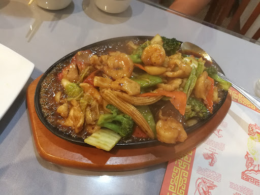 Chinese Restaurant «Hunan Bar & Restaurant», reviews and photos, 207 D St, Davis, CA 95616, USA