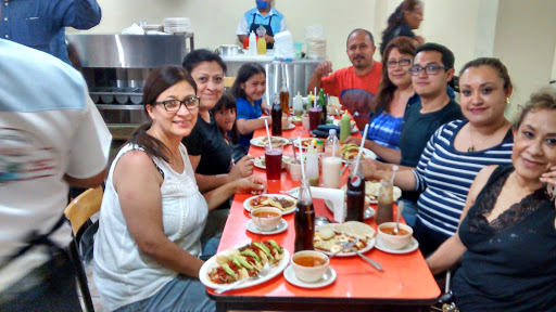 Restaurante El Chivero, Angel Veral 328, Altamira, La Lagunita, 78740 Matehuala, S.L.P., México, Restaurante de comida para llevar | SLP
