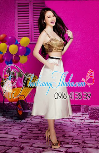 Váy Xoè Xếp Ly Trắng Angela Phương Trinh Váy Xoè Xếp Ly Trắng Angela Phương Trinh