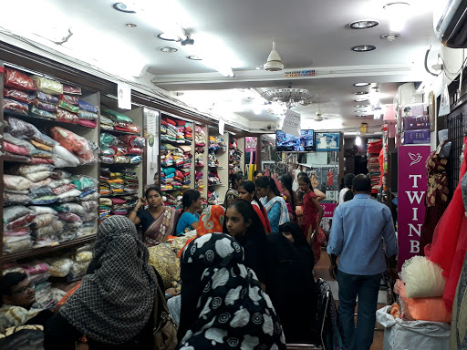 Jagini Fashions, 508001, 5-6-4, Prakasham Bazar Rd, New Prakasham Bazar, Bottu Guda, Nalgonda, Telangana 508001, India, Ladies_Clothes_Shop, state TS