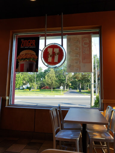Fast Food Restaurant «KFC», reviews and photos, 300 Burnside Ave, East Hartford, CT 06108, USA