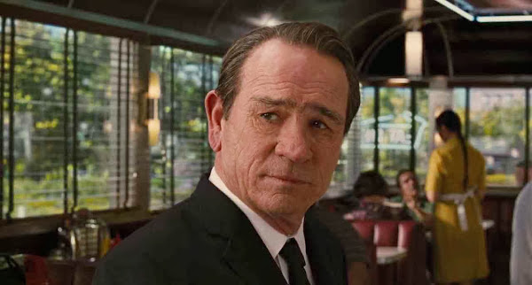 Screen Shot Of Hollywood Movie Men in Black 3 (2012) In Hindi English Full Movie Free Download And Watch Online at Alldownloads4u.Comq Screen Shot Of Hollywood Movie Men in Black 3 (2012) In Hindi English Full Movie Free Download And Watch Online at Alldownloads4u.Comq