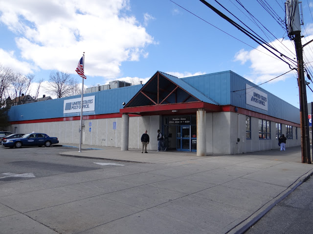 Staten Island, NY: Stapleton Station post office