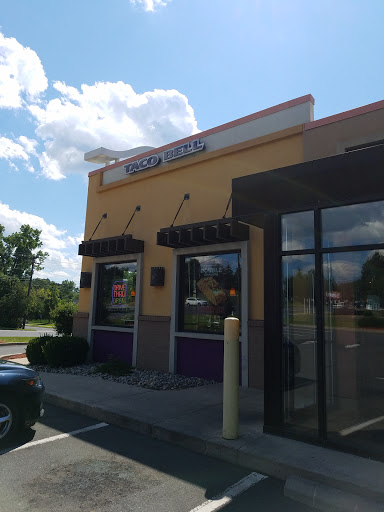 Mexican Restaurant «Taco Bell», reviews and photos, 167 New Britain Ave, Plainville, CT 06062, USA