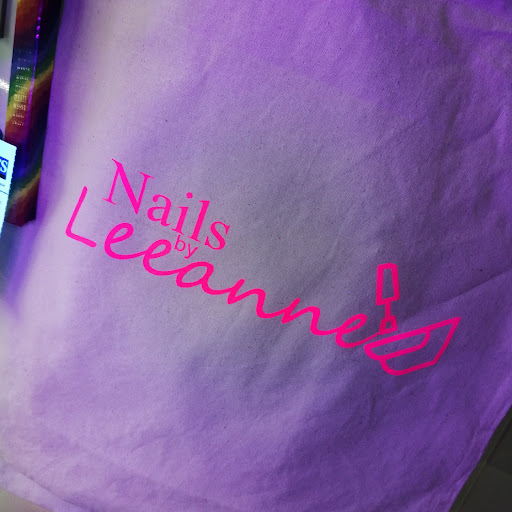 Nails by Leeanne logo