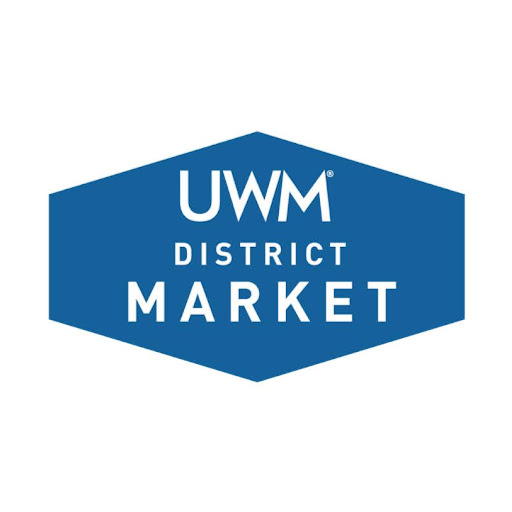 UWM District Market logo