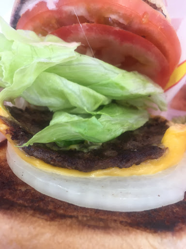 Hamburger Restaurant «In-N-Out Burger», reviews and photos, 12909 Midway Rd, Dallas, TX 75244, USA