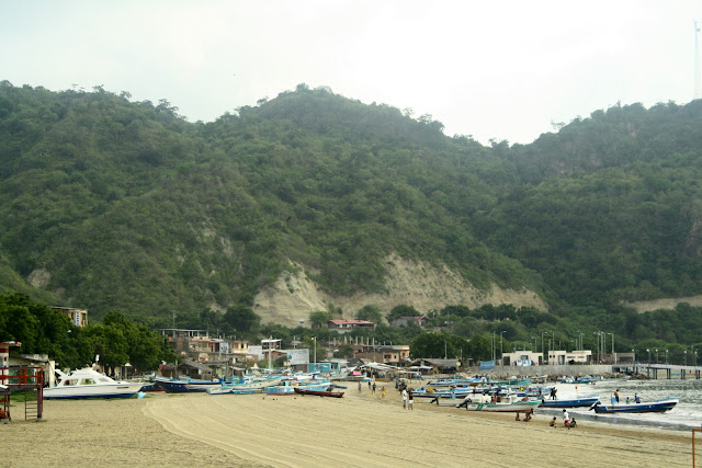 puerto lopez playa ecuador
