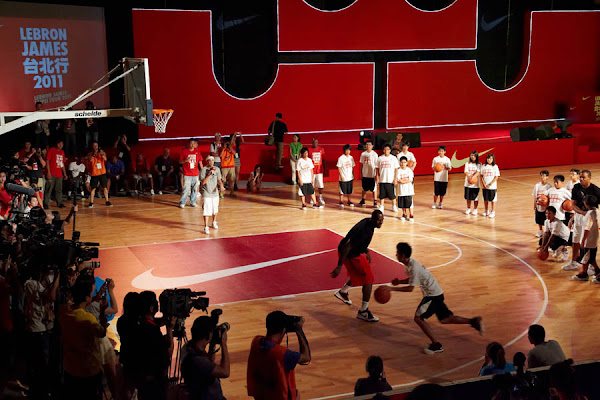 The 2011 LeBron James Basketball Tour Kicks Off in Taipei