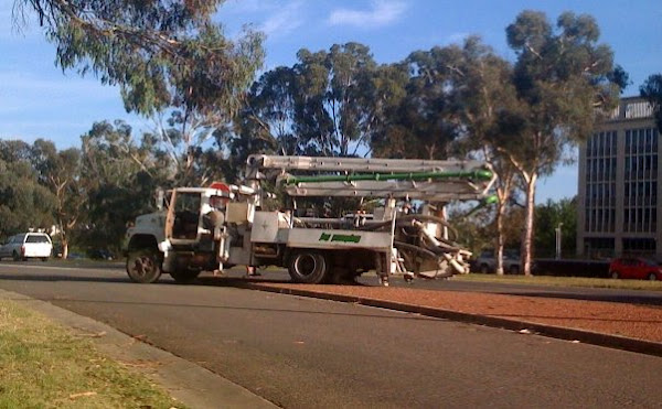 truck on rond terrace