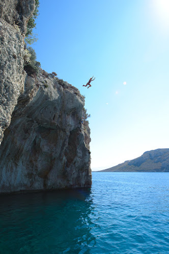 Cliff Jumping Vathi