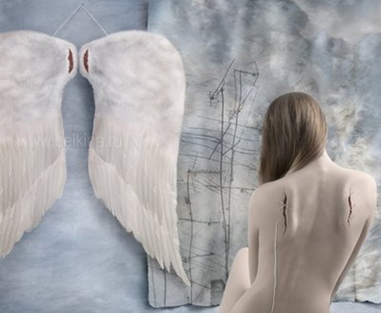 Найти сломанные крылья. Крылья ангела. Крылья ангела живопись. Оборванные Крылья ангела.